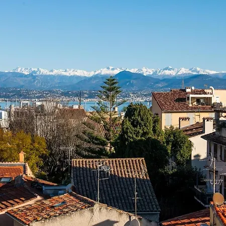 Two Bed With A Fantastic View In Old Town Antibes
