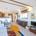 Two Bed With A Fantastic View In Old Town Appartamento *